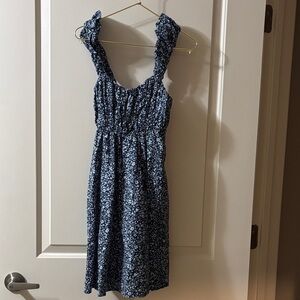 Abercrombie & Fitch Black and White Floral Dress